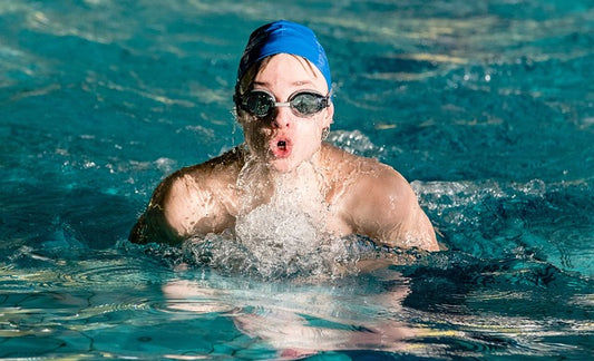 Dive into Comfort: The Benefits of Prescription Swimming Goggles